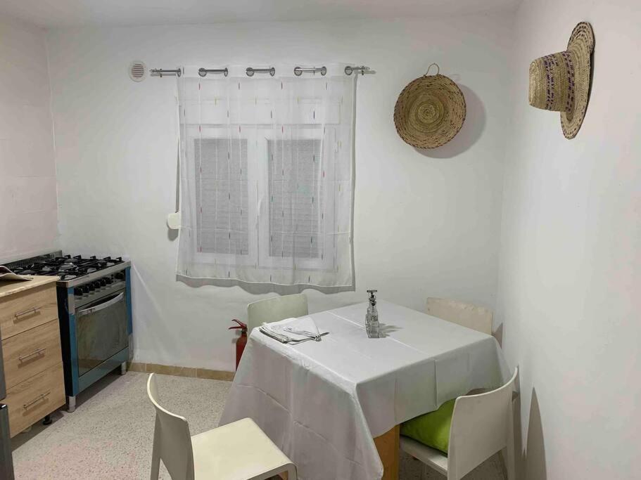 Appartement 5 Lits Climatise Salon 2Chambres Cuisine Equipee Sdb Staoueli Zewnętrze zdjęcie